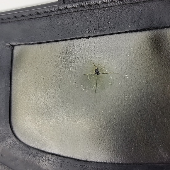 Salvatore Farrigamo Black Designer Embossed Leather Bag With COA - Picture 9 of 15